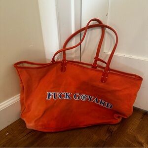 Tote bag